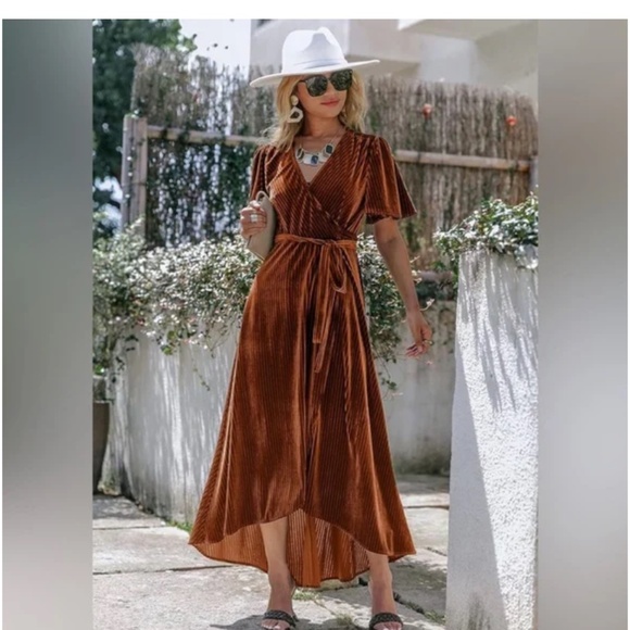 Simplee Velvet Wrap Dress Copper Small NWT - Picture 9 of 10